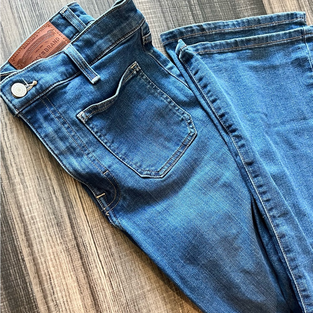 Lucky Brand Stevie High Rise Flare - Picture 3 of 9